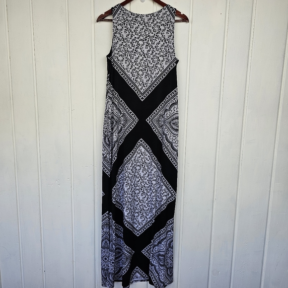 Soma Black White Floral Pattern Knit Sleeveless Belted Maxi Dress Medium - Picture 5 of 16